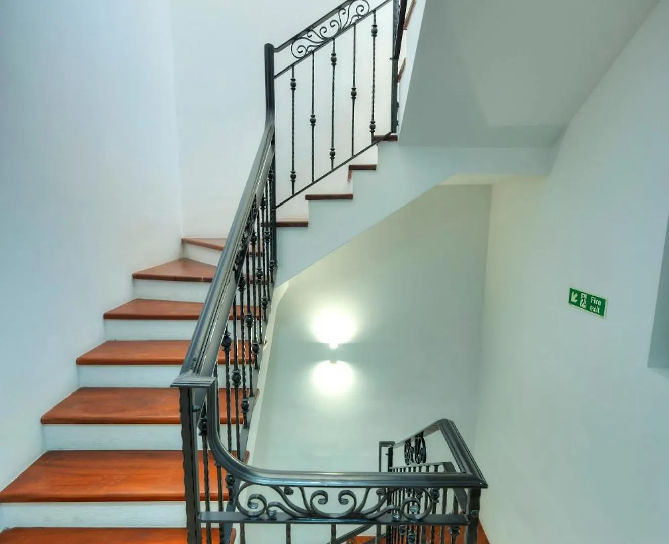 3Bedroom House With Yard And Roof Terrace Czer1-1 Sliema