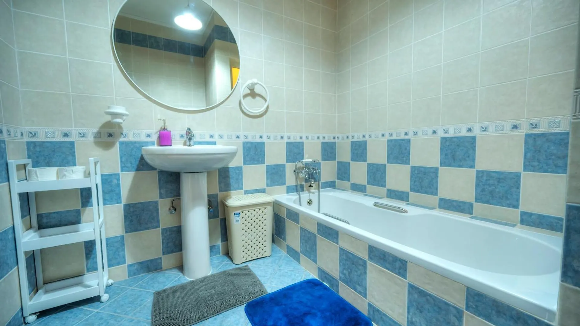 3Bedroom House With Yard And Roof Terrace Czer1-1 Sliema Apartment